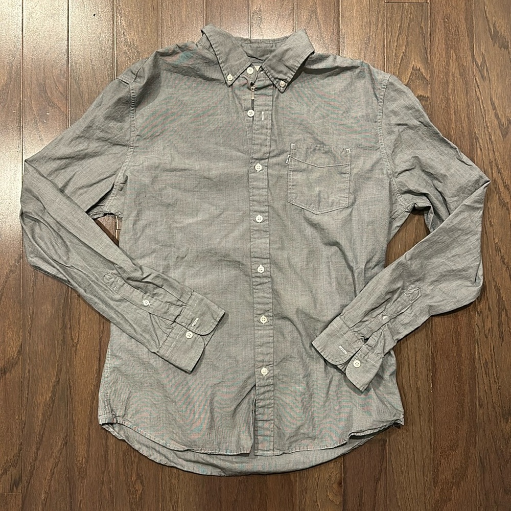 Levi’s men’s large button down shirt